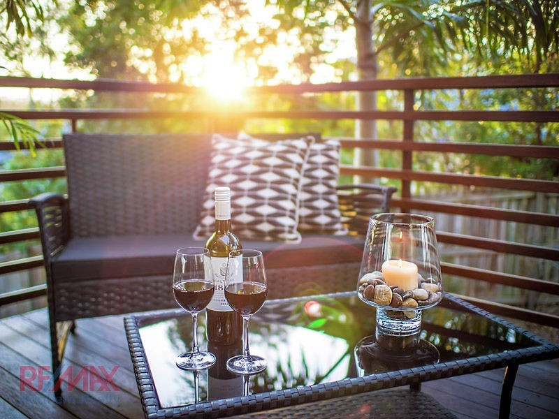 64 Corvus Dve, Cashmere QLD 4500