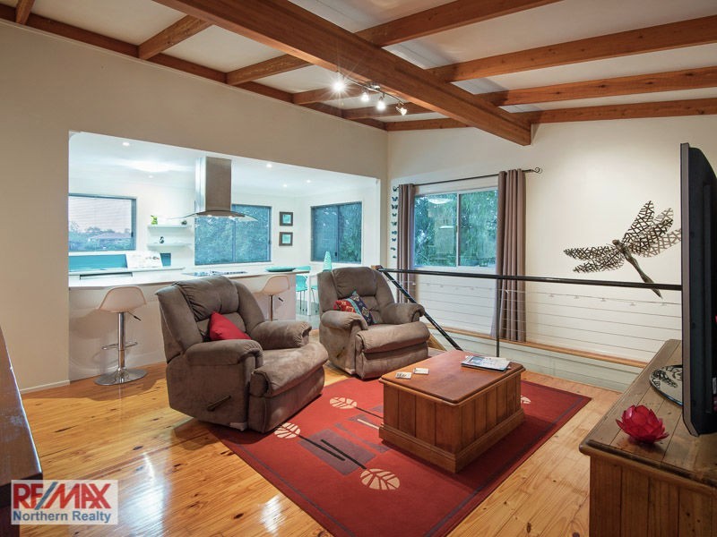 27 View Crescent, Arana Hills QLD 4054