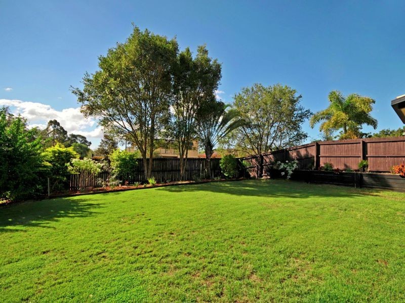 64 Hayward Ave, Cashmere QLD 4500