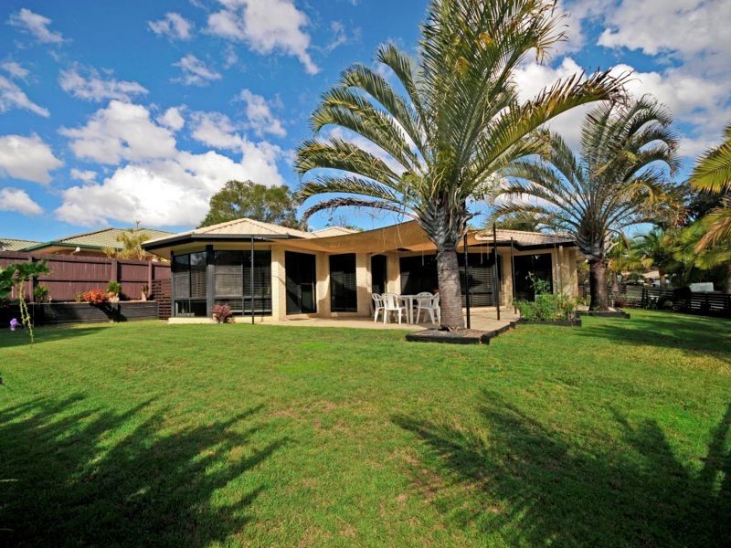 64 Hayward Ave, Cashmere QLD 4500