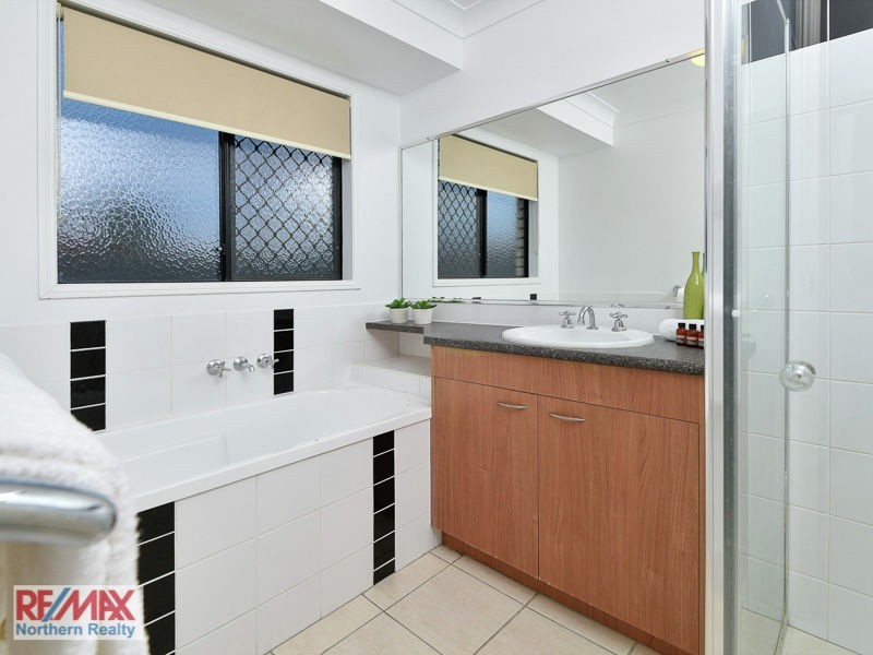 39 Oakwood Rd, Warner QLD 4500