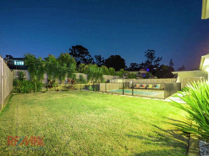 11 confluence ct, Eatons Hill QLD 4037