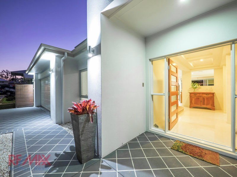 11 confluence ct, Eatons Hill QLD 4037