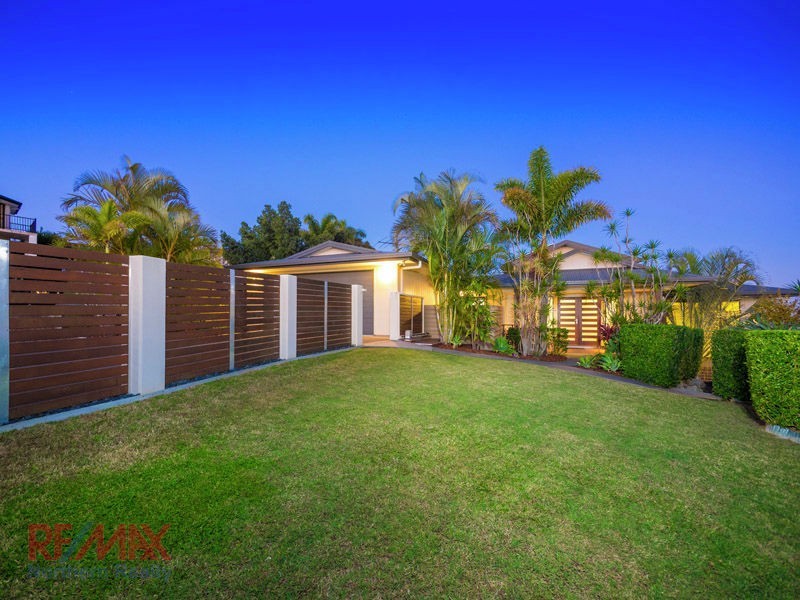 14 Roundelay Ct, Eatons Hill QLD 4037