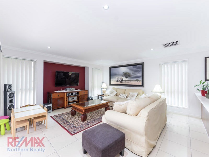 20 Castlewellan Circuit, Warner QLD 4500