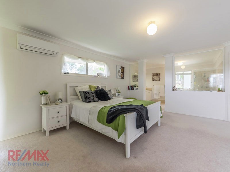 24 Silkyoak Way, Albany Creek QLD 4035