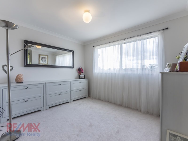 24 Silkyoak Way, Albany Creek QLD 4035