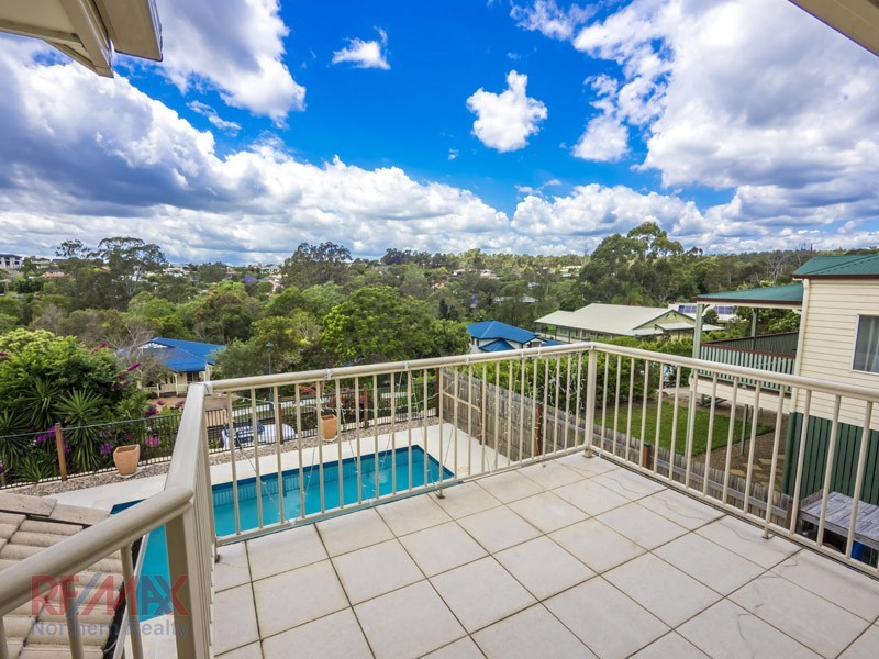 24 Silkyoak Way, Albany Creek QLD 4035