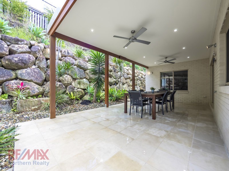 24 Silkyoak Way, Albany Creek QLD 4035