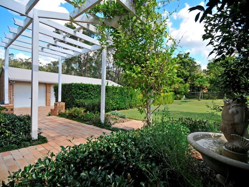 24 Carson Drive, Bunya QLD 4055