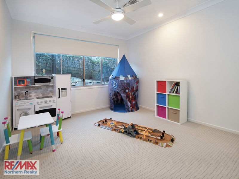 9 Maxwell Place, Cashmere QLD 4500