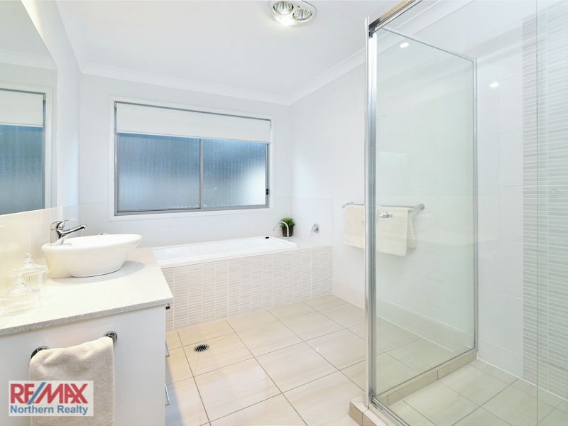 9 Maxwell Place, Cashmere QLD 4500