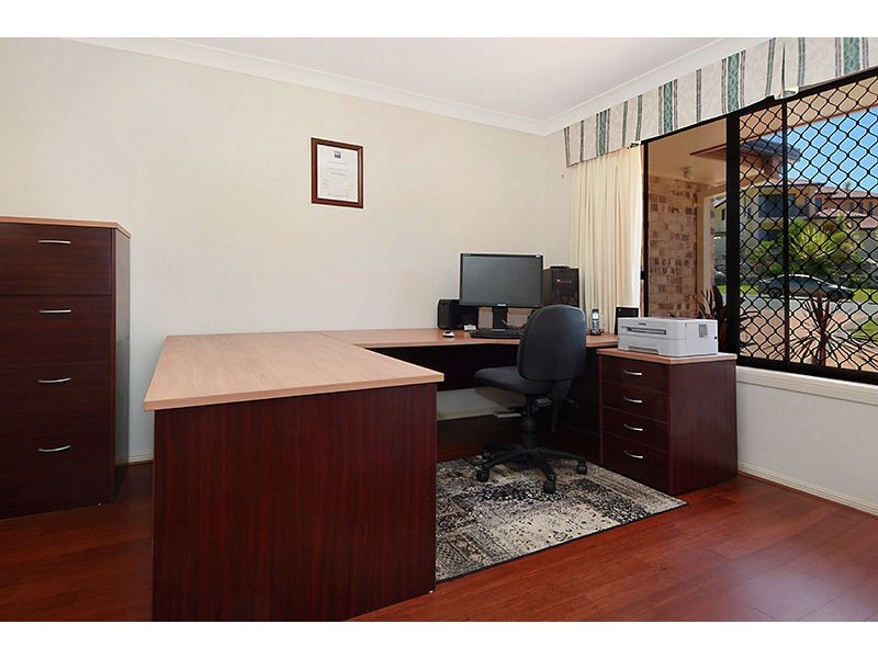 10 Cardiff Close, Bridgeman Downs QLD 4035