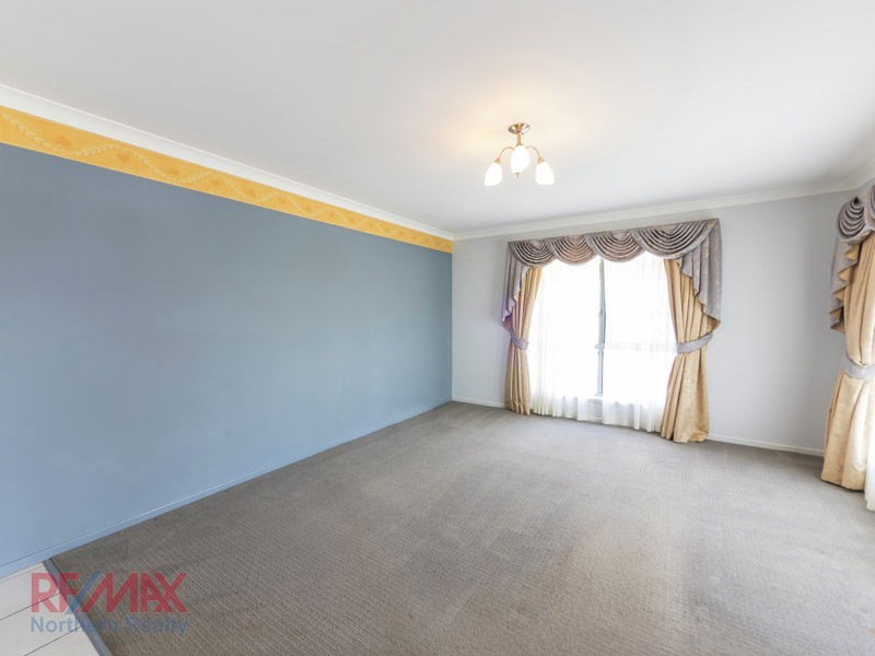 77 Cambridge Crescent, Fitzgibbon QLD 4018