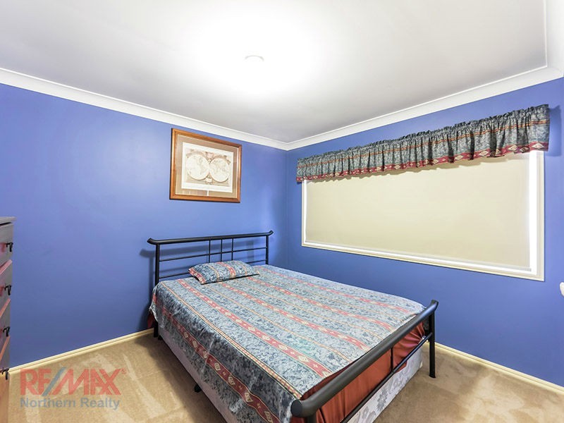 8 Blaxland Close, Albany Creek QLD 4035