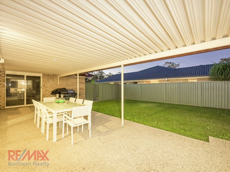 27 Fred Campbell Dve, Albany Creek QLD 4035