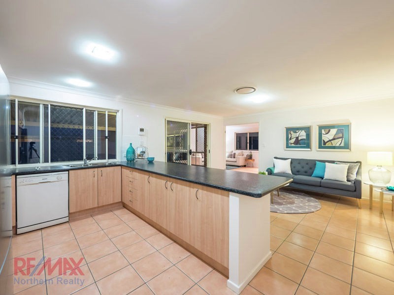 27 Fred Campbell Dve, Albany Creek QLD 4035