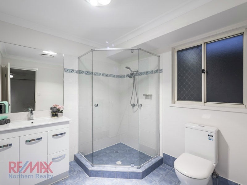 27 Fred Campbell Dve, Albany Creek QLD 4035