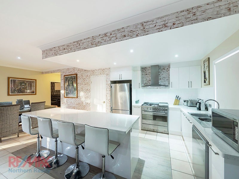 3 Holly Court, Albany Creek QLD 4035