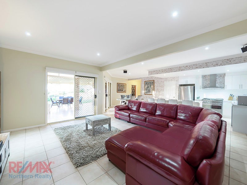 3 Holly Court, Albany Creek QLD 4035