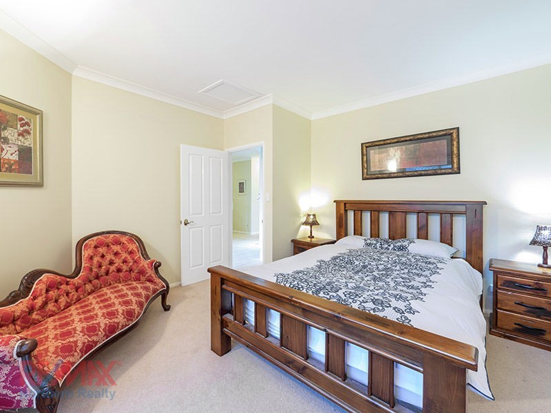 3 Holly Court, Albany Creek QLD 4035