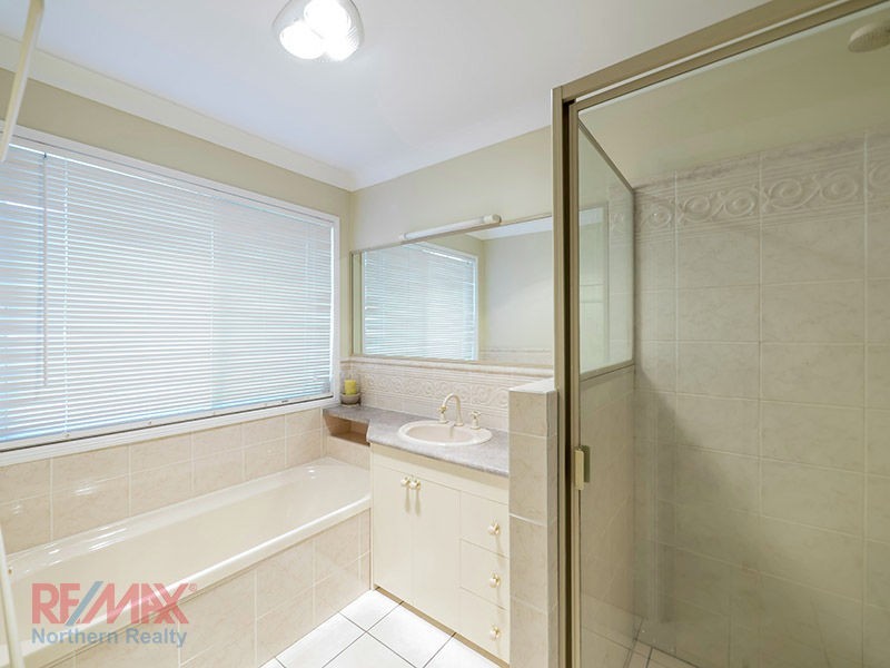 3 Holly Court, Albany Creek QLD 4035