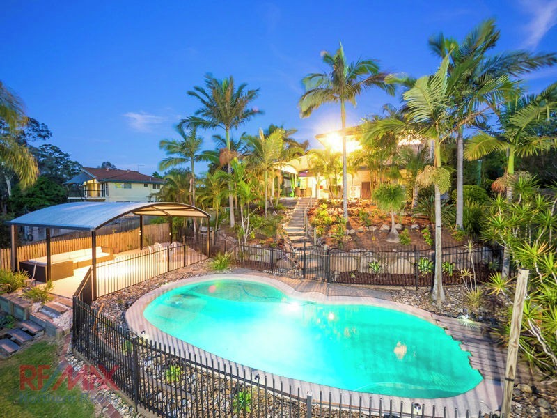 37 Listonia Dve, Albany Creek QLD 4035