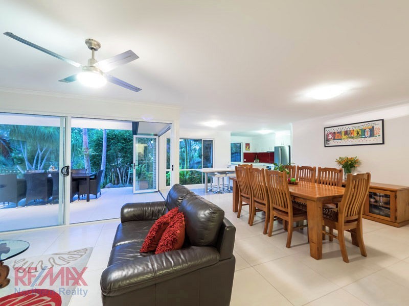 37 Listonia Dve, Albany Creek QLD 4035