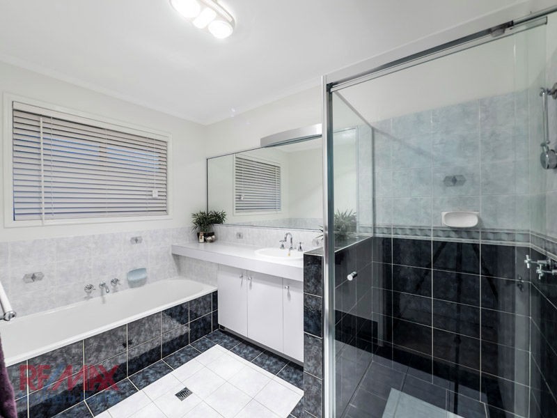 37 Listonia Dve, Albany Creek QLD 4035