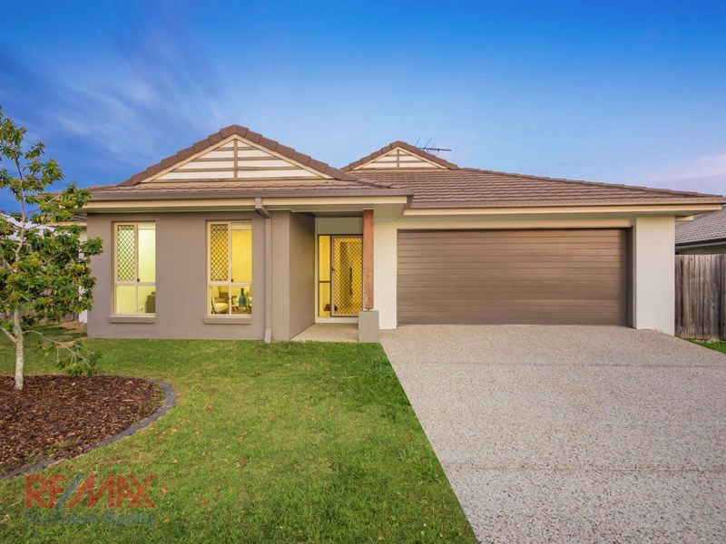 8 Tasman St, Bray Park QLD 4500