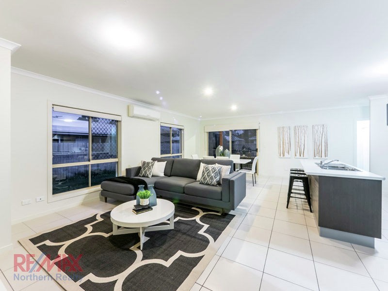8 Tasman St, Bray Park QLD 4500