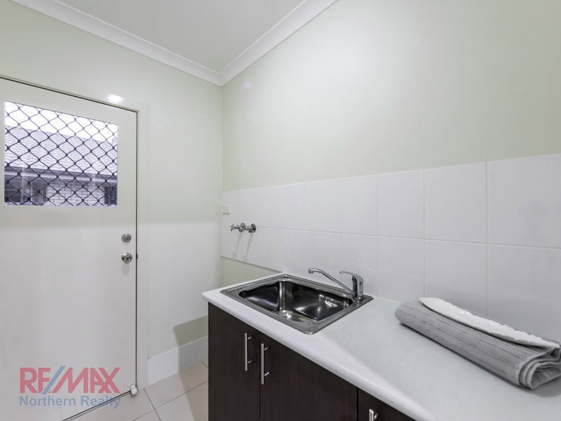 8 Tasman St, Bray Park QLD 4500