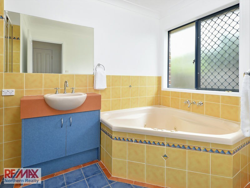 81 Lancewood Drive, Albany Creek QLD 4035