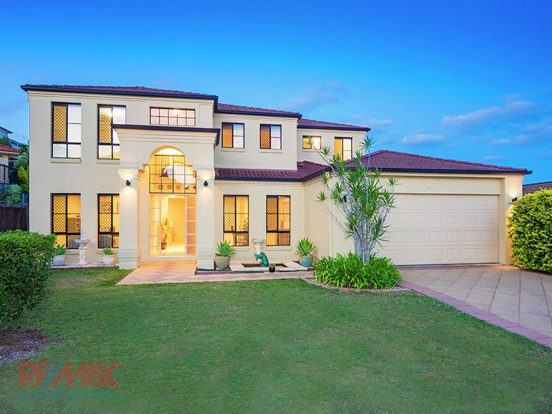 8 Triantha Ct, Albany Creek QLD 4035