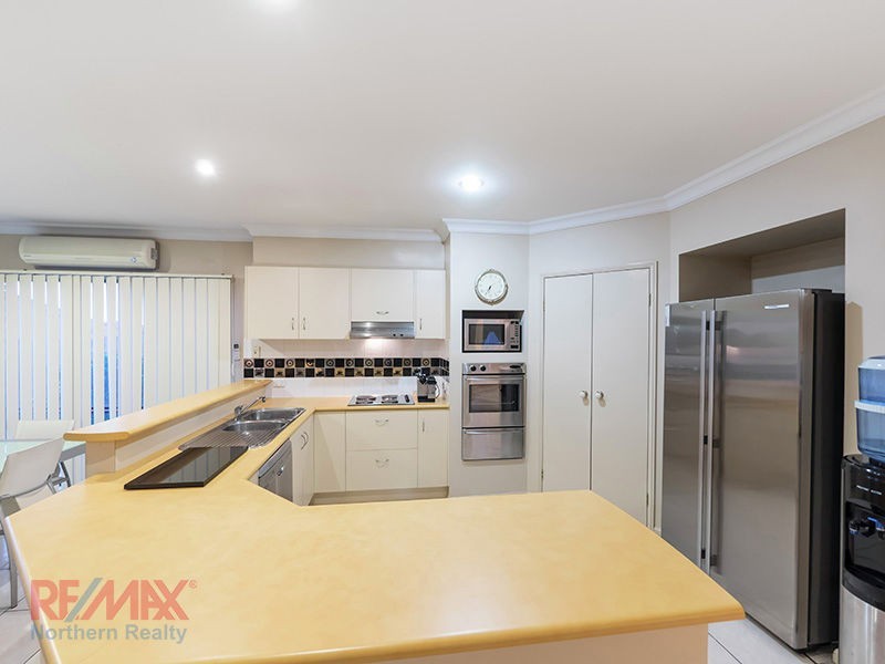 8 Triantha Ct, Albany Creek QLD 4035