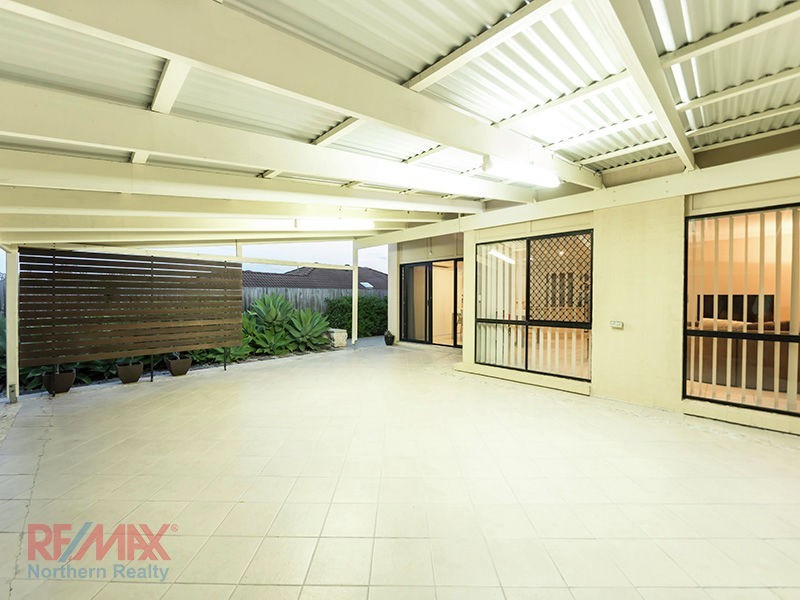 8 Triantha Ct, Albany Creek QLD 4035