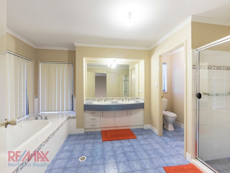 8 Triantha Ct, Albany Creek QLD 4035