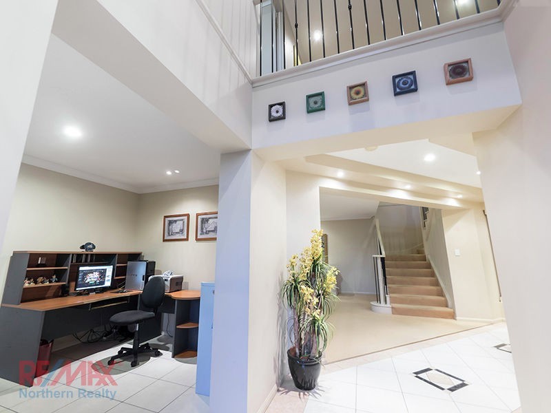 8 Triantha Ct, Albany Creek QLD 4035