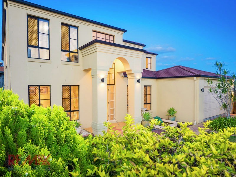 8 Triantha Ct, Albany Creek QLD 4035