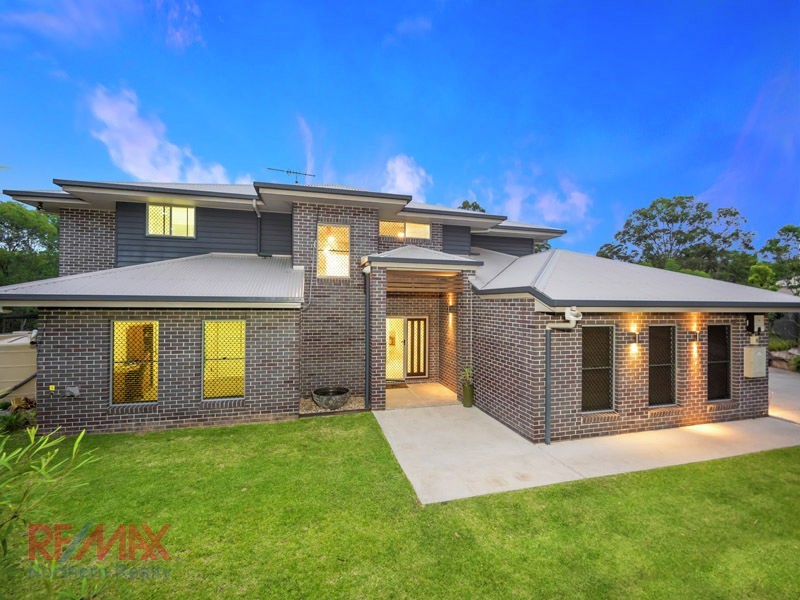 9 Hugh Place, Cashmere QLD 4500