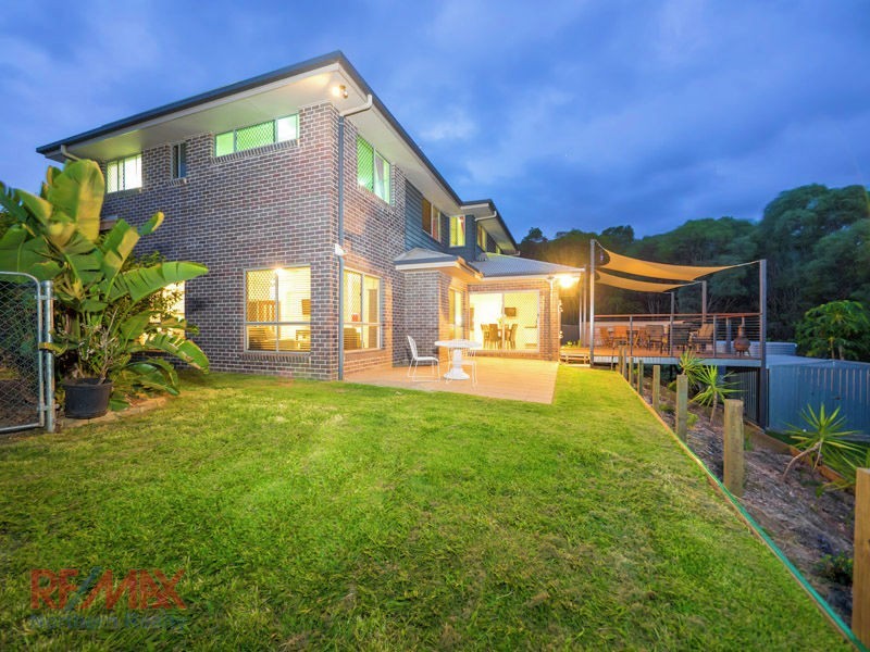 9 Hugh Place, Cashmere QLD 4500