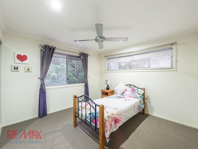 9 Hugh Place, Cashmere QLD 4500