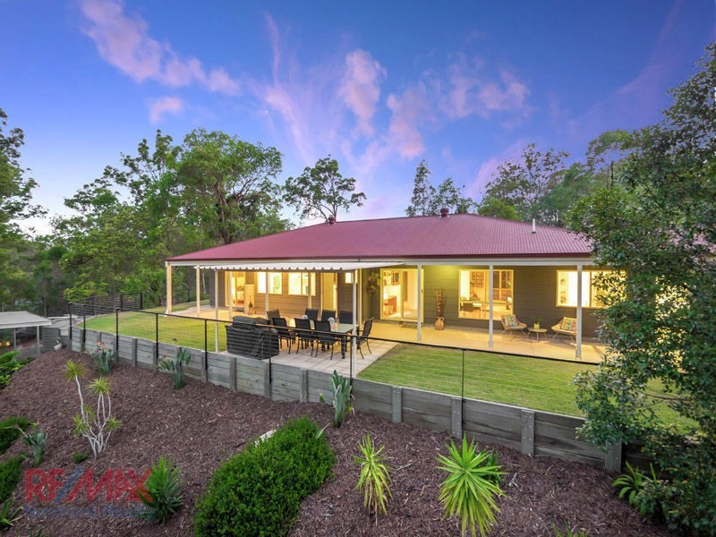 8 Willem Dve, Draper QLD 4520