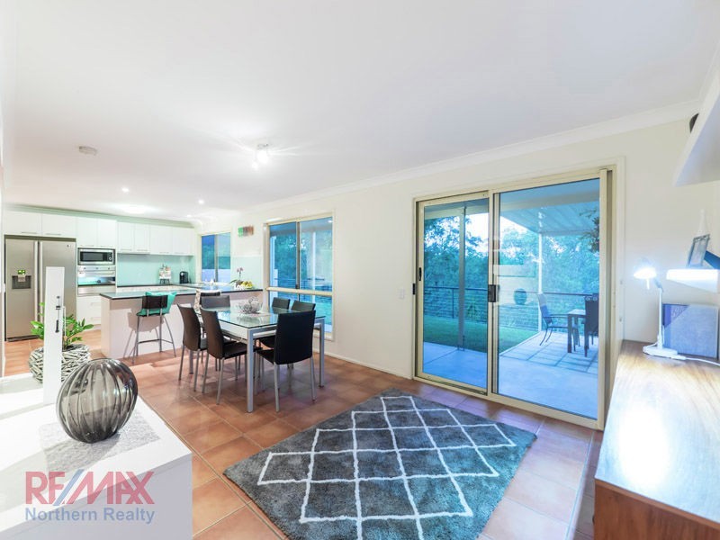 8 Willem Dve, Draper QLD 4520