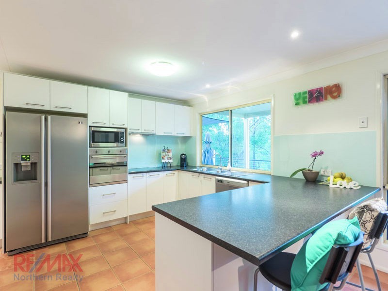 8 Willem Dve, Draper QLD 4520