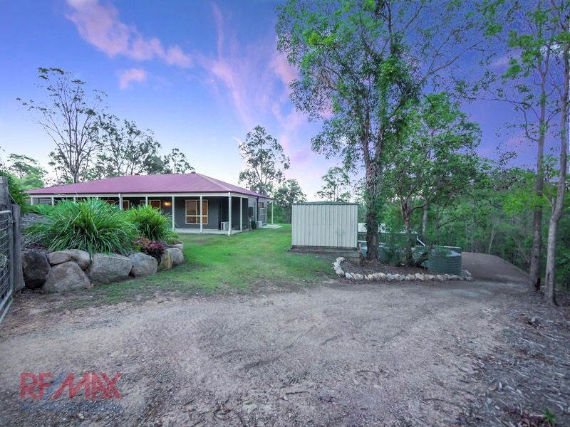 8 Willem Dve, Draper QLD 4520