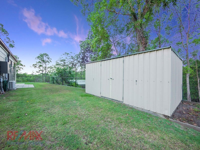 8 Willem Dve, Draper QLD 4520