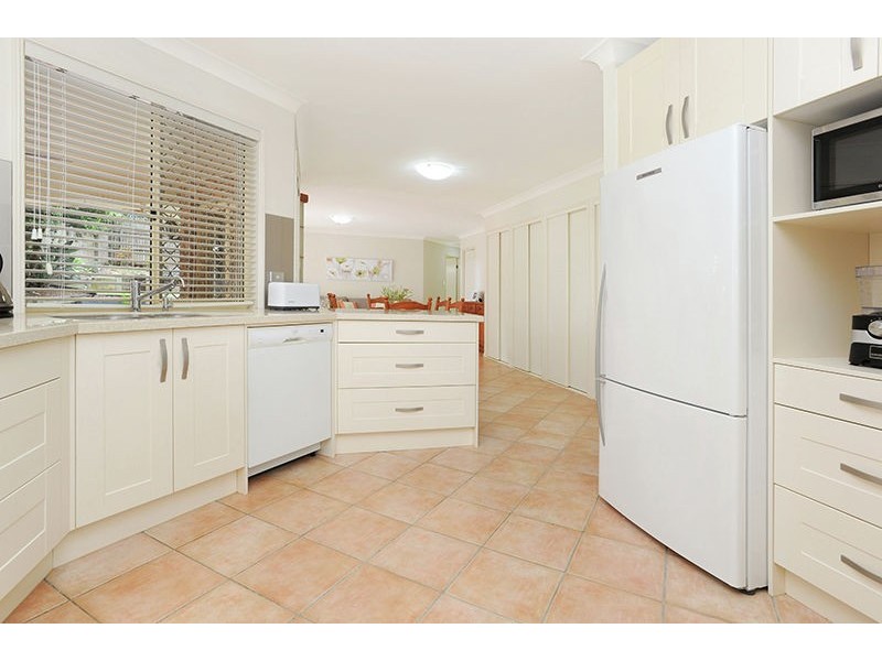 2 Highland Place, Bridgeman Downs QLD 4035