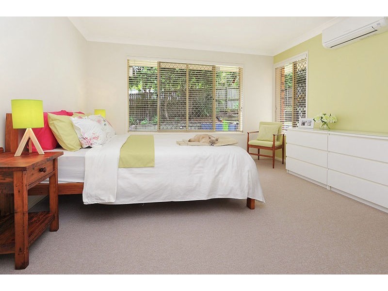 2 Highland Place, Bridgeman Downs QLD 4035