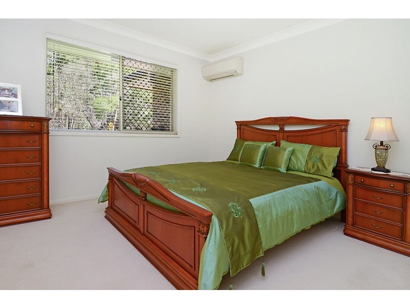 2 Highland Place, Bridgeman Downs QLD 4035